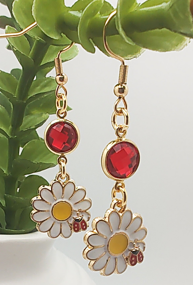 Daisy & The Ladybug